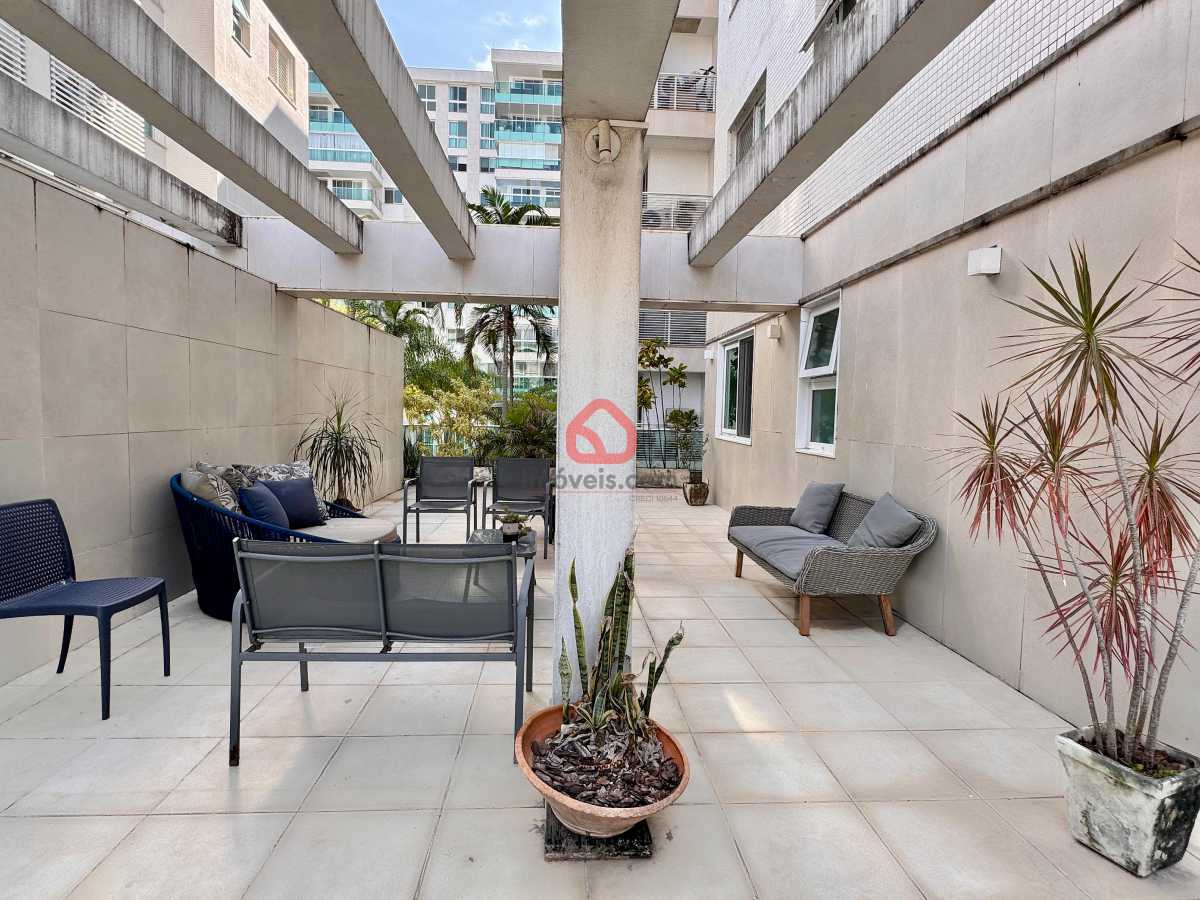 WhatsApp Image 2025-10-28 at 1 - 6