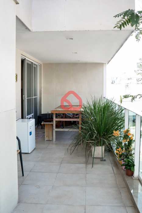 WhatsApp Image 2025-10-28 at 1 - 8