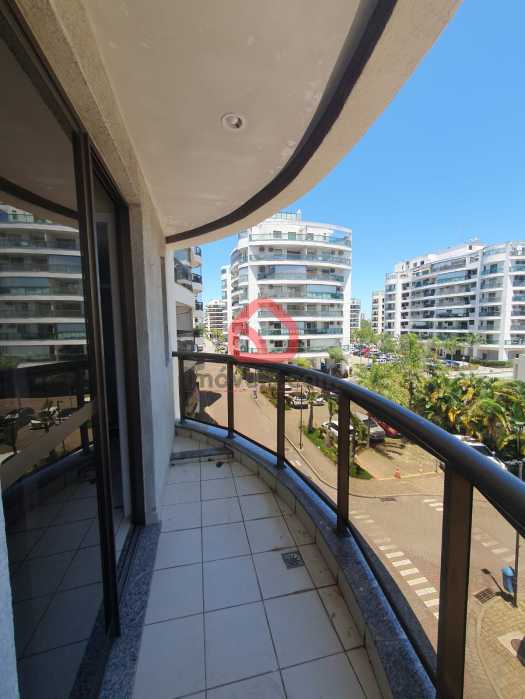 WhatsApp Image 2025-10-28 at 1 - 1