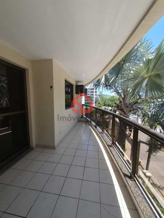 WhatsApp Image 2025-10-28 at 1 - 16