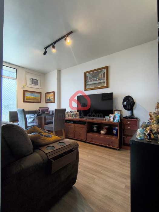 6b4cff4b-7c65-41c0-8e10-6b41ec - 2