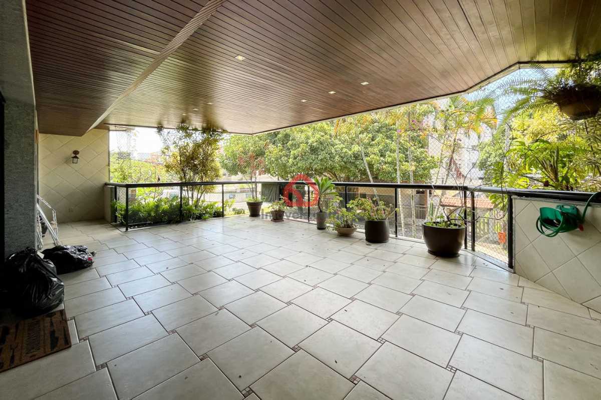 WhatsApp Image 2025-11-04 at 1 - 4