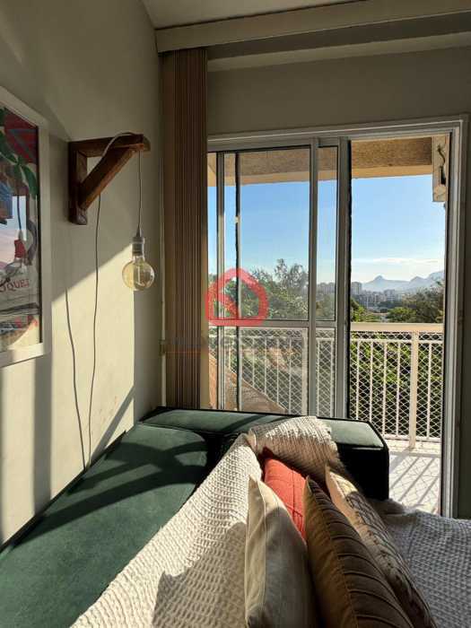 2b1c05c7-3720-4916-99b0-e1feab - 13