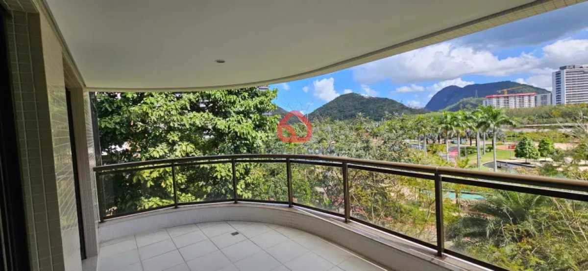 77381f49-4d0c-4bd7-b4c7-854346 - 6