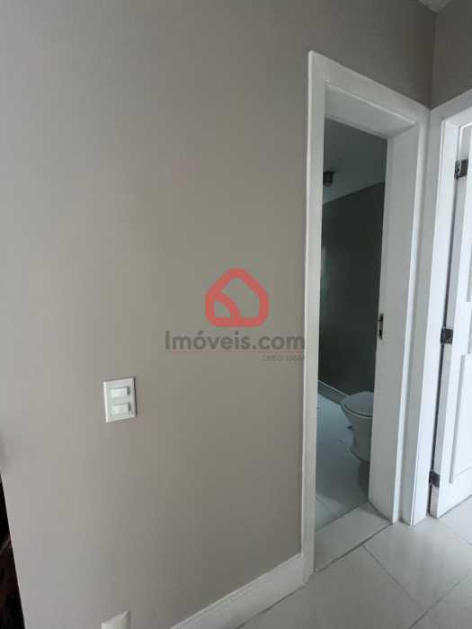 WhatsApp Image 2025-11-10 at 1 - 6