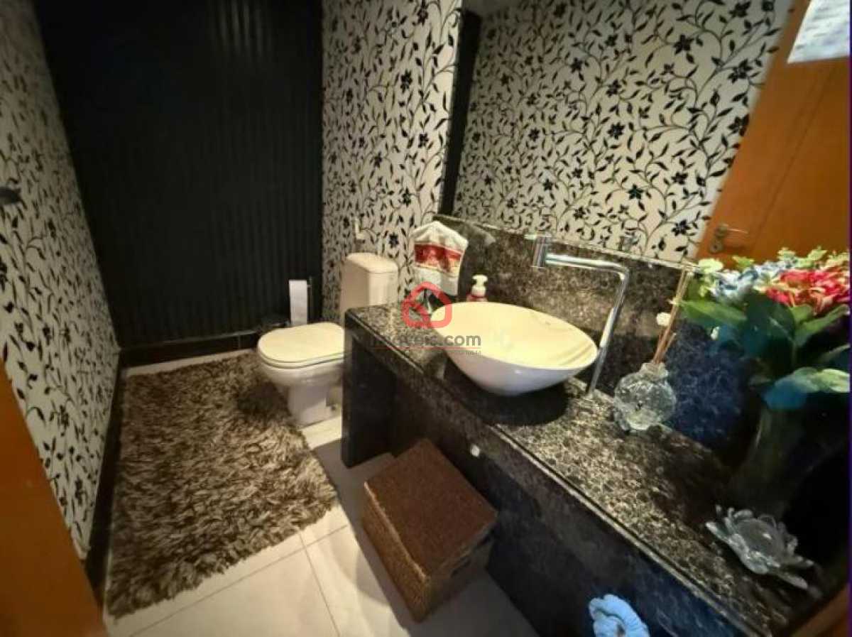 WhatsApp Image 2025-11-11 at 1 - 27