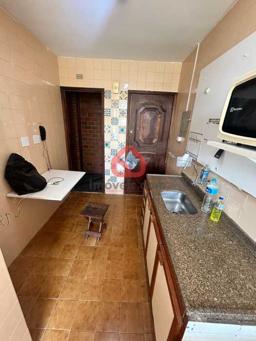 44d02a98-193f-40de-b507-9e27cc - 13