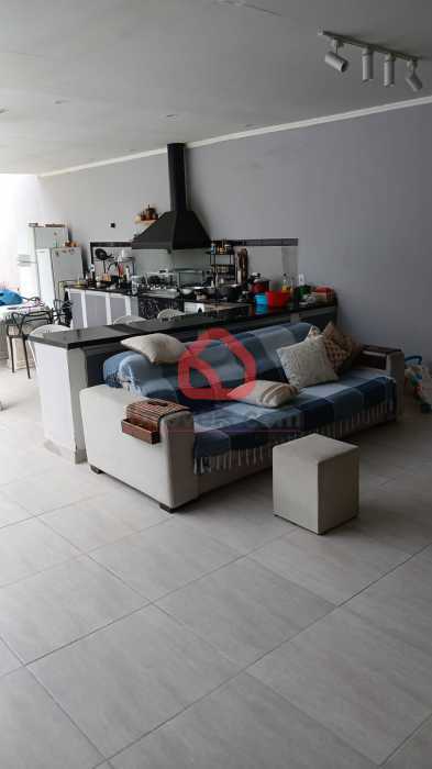 b7206609-f179-4af7-8e2f-8c8f88 - 3