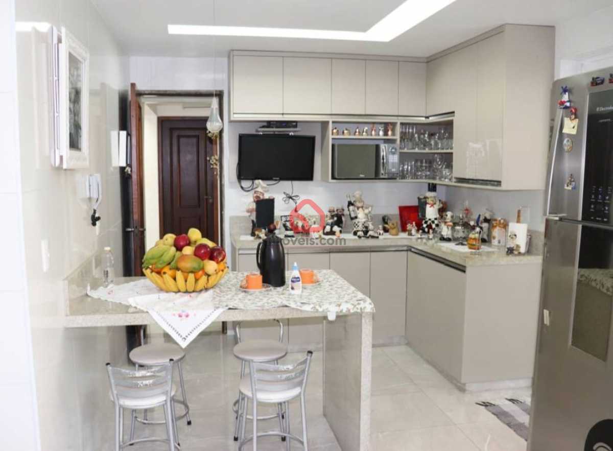 48926588-5e35-4af6-bf6a-844b33 - 19