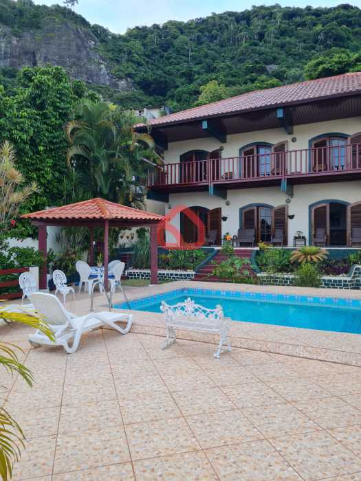 WhatsApp Image 2025-11-14 at 1 - 5