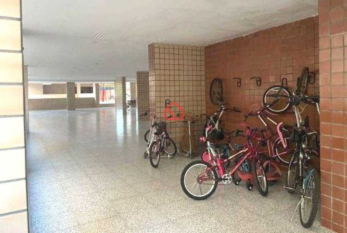 667294170045583 - 21