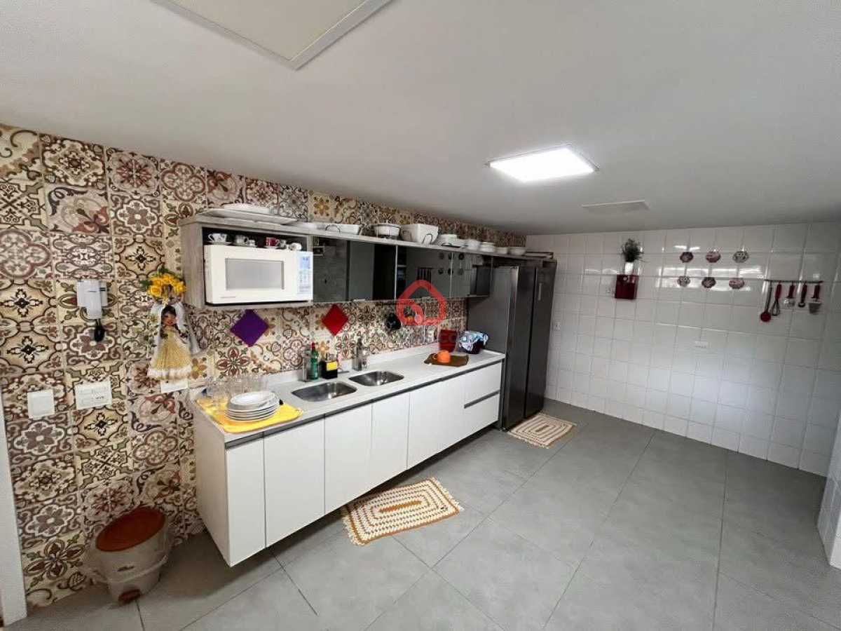 WhatsApp Image 2025-12-03 at 1 - 26