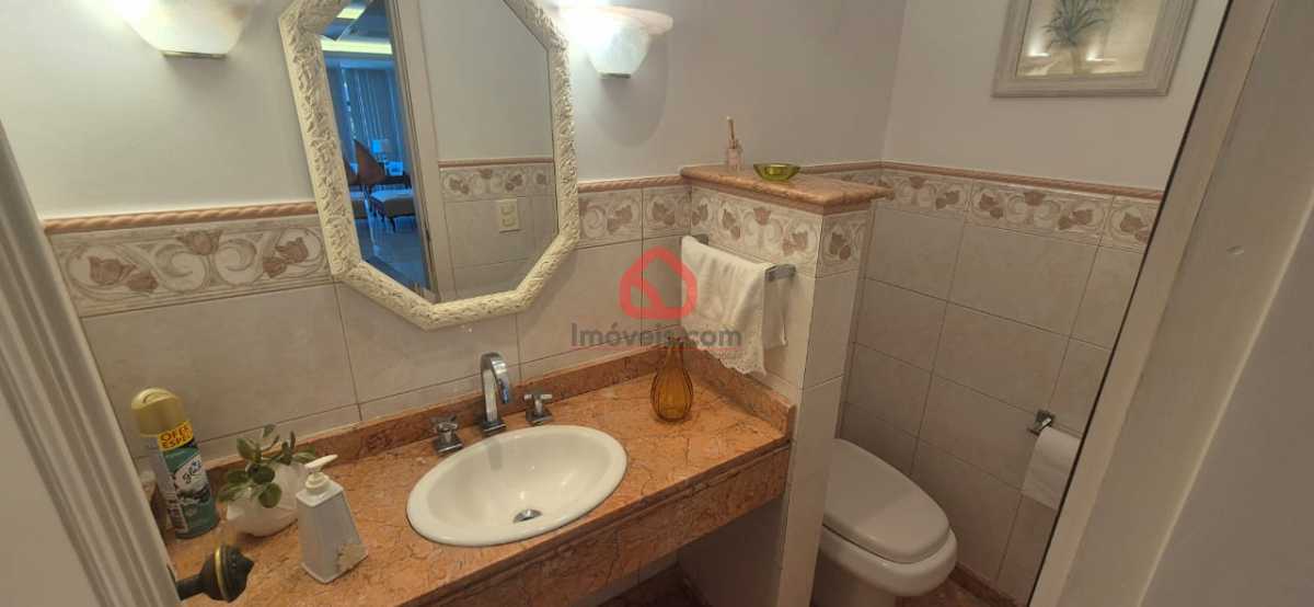 WhatsApp Image 2025-12-04 at 1 - 20