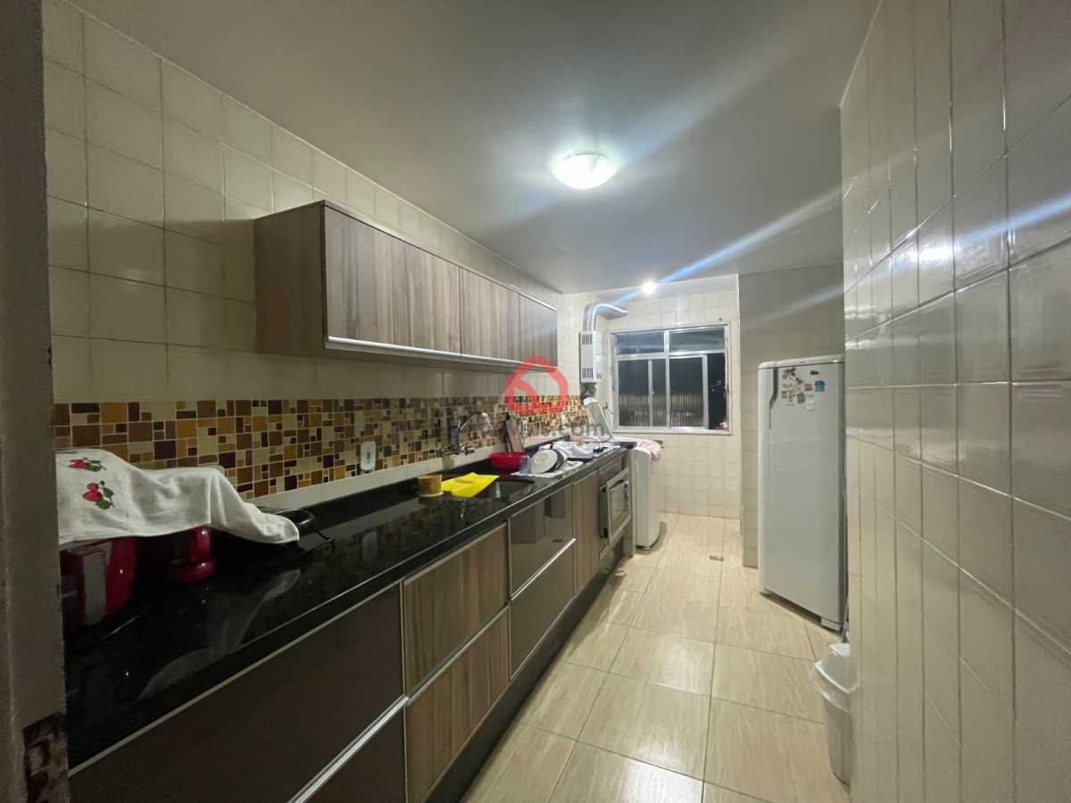 7b846693-e58f-4854-9d0b-2e1f30 - 13