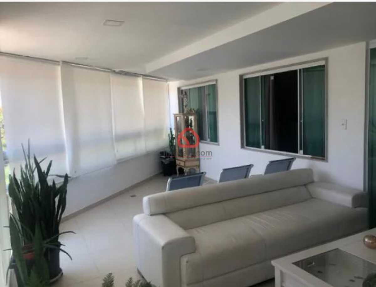 WhatsApp Image 2025-12-11 at 1 - 4