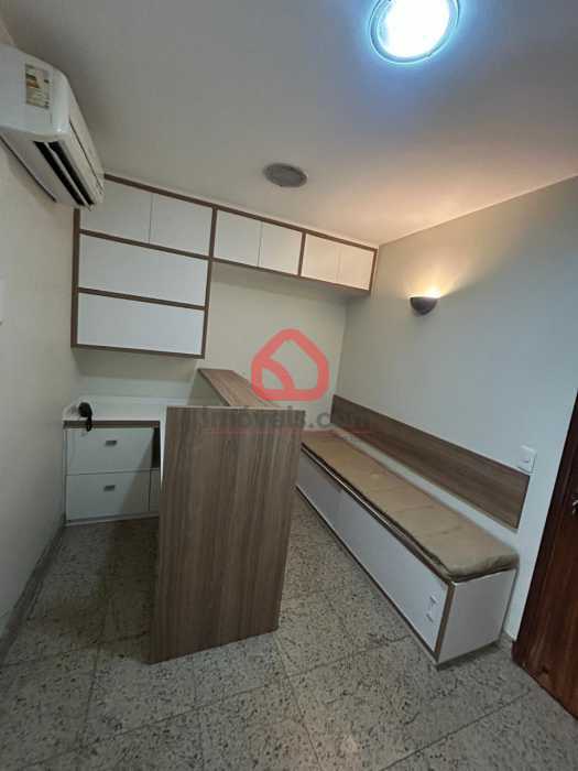 WhatsApp Image 2025-12-20 at 1 - 6