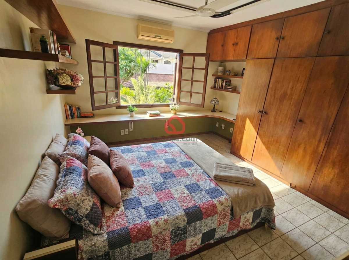 Suite 1 Staged X - 10