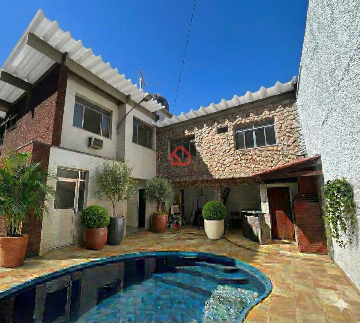 1.Área Piscina - 1