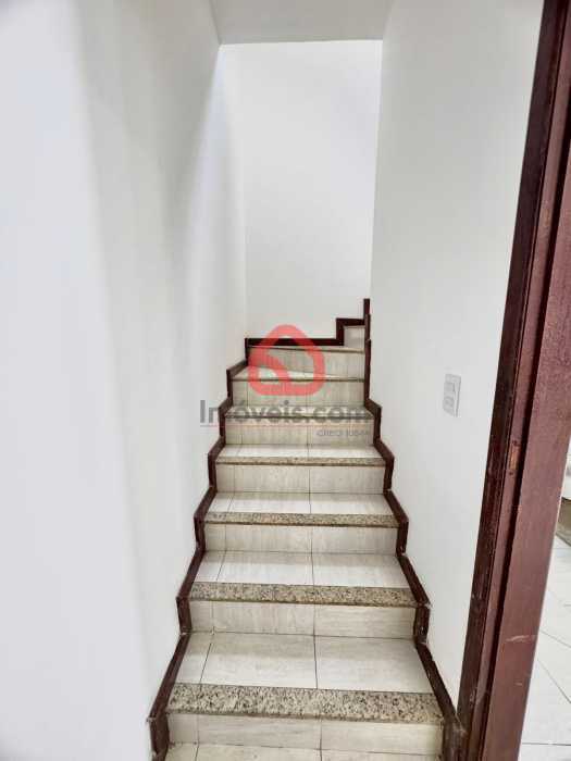 18 Escada Acesso 2 Andar. - 12