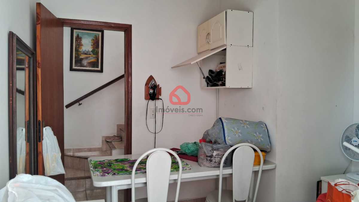 450b7636-027b-4abb-852d-248abf - 23