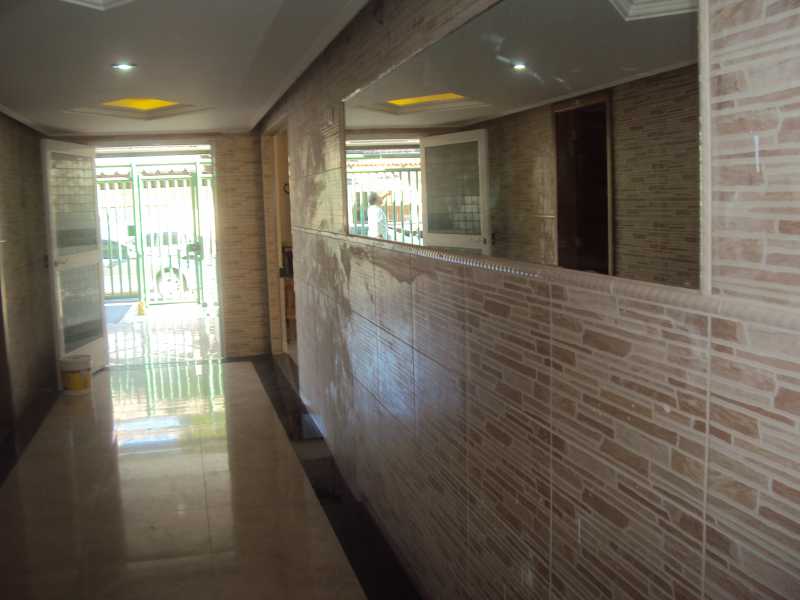 HALL - 10