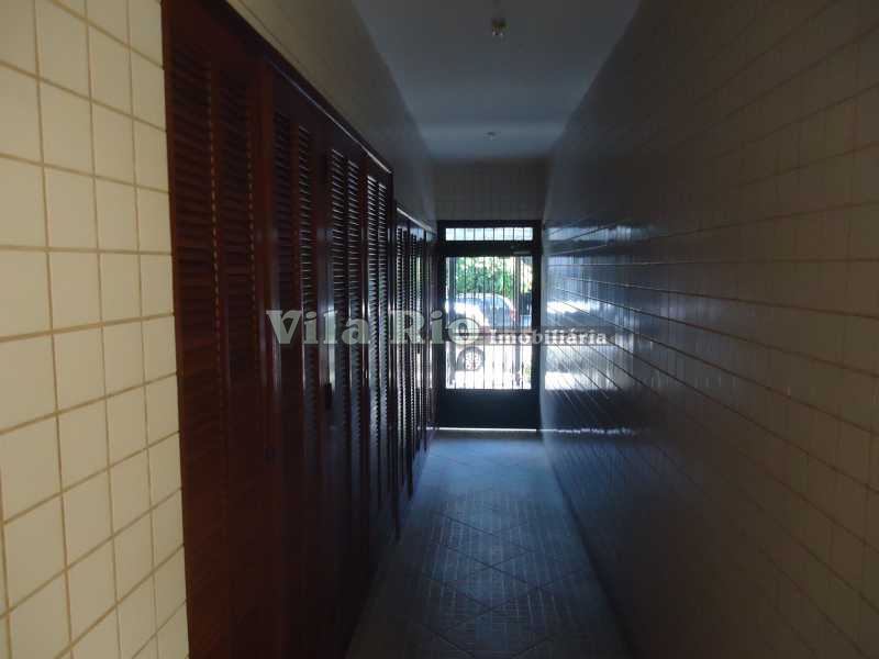 HALL 2 - 19
