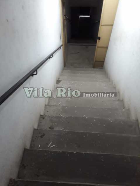 Acesso ao segundo piso - 15