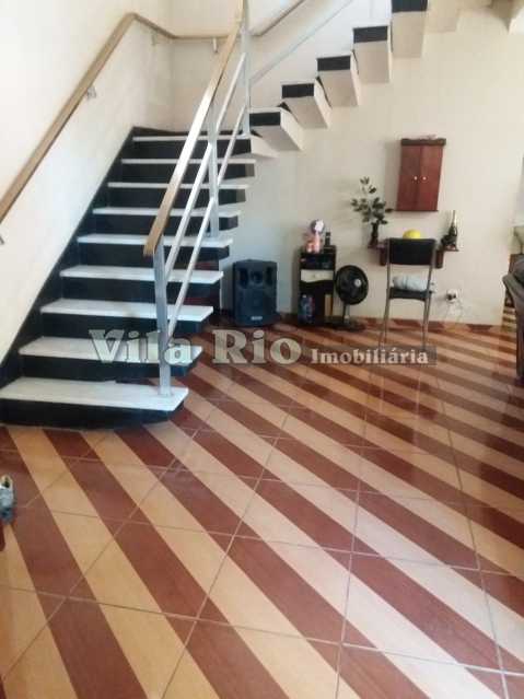 SALA1.2 - 4