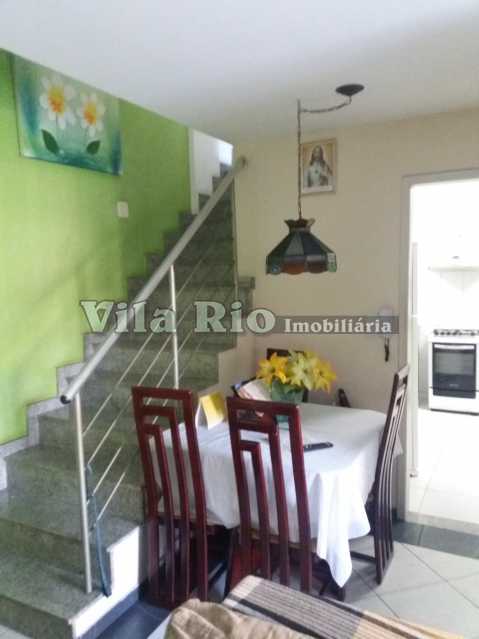 SALA 4 - 4
