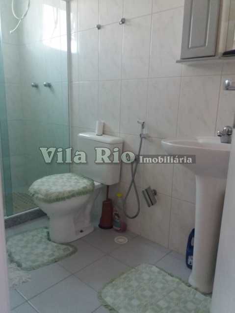 BANHEIRO 4 - 15