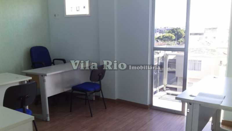 SALA 10. - 12