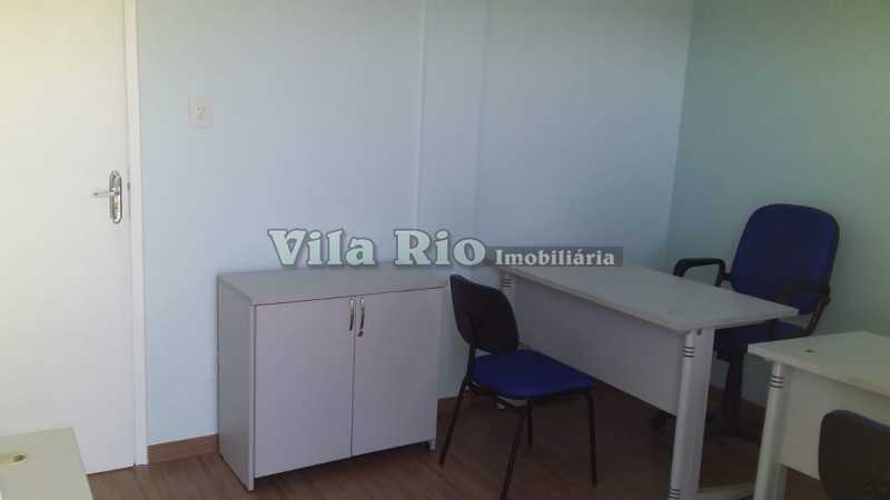 SALA 16. - 18