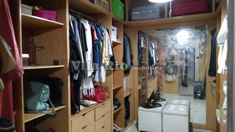 Closet - 22