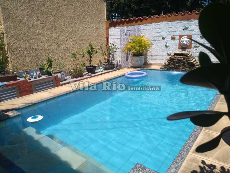 PISCINA 2 - 2