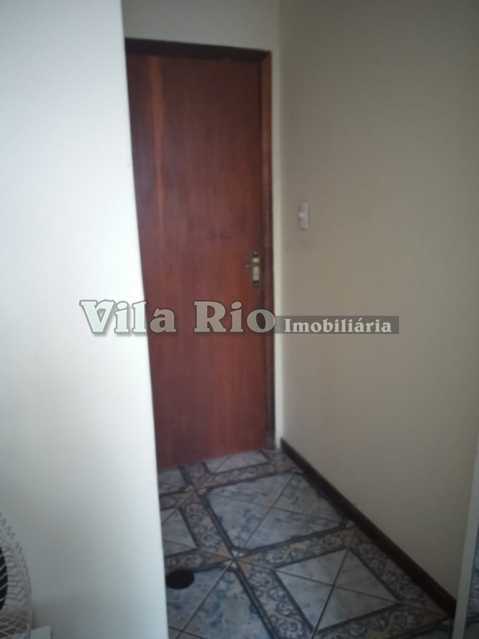HALL ENTRADA. - 24