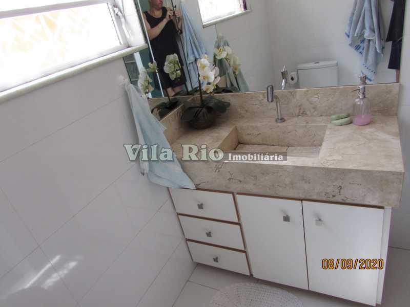 BANHEIRO 4 - 11