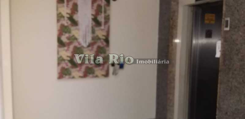 ELEVADOR - 12