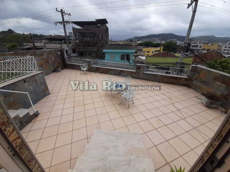 AREA EXTERNA FRENTE DA CASA 2 - 25