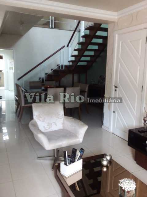 APTO 2º ANDAR SALA 1. - 1