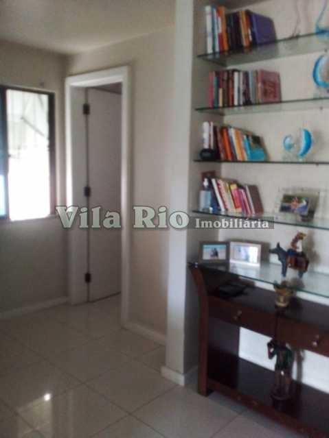 APTO 2º ANDAR SALA 4. - 4