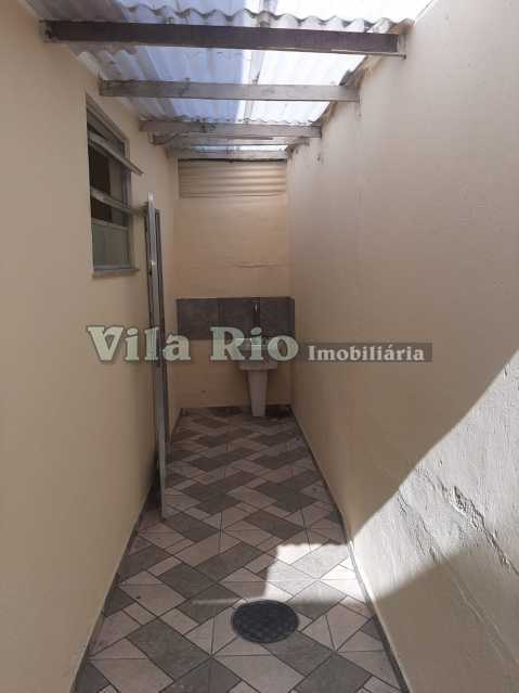 ÁREA DE SERVIÇO  - 12