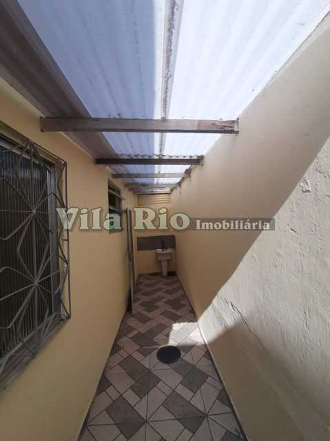 ÁREA DE SERVIÇO  - 13