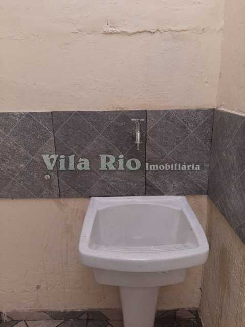 ÁREA DE SERVIÇO  - 14