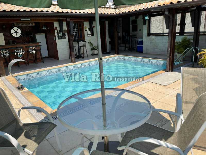 PISCINA  - 27