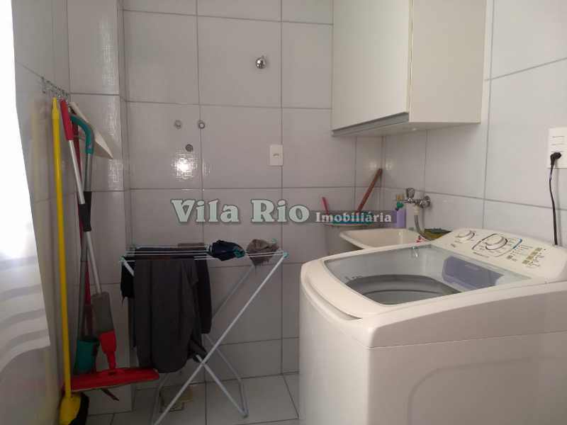 ÁREA DE SERVIÇO - 12