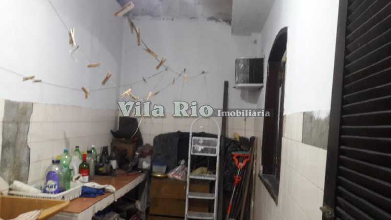 ÁREA DE SERVIÇO  - 12