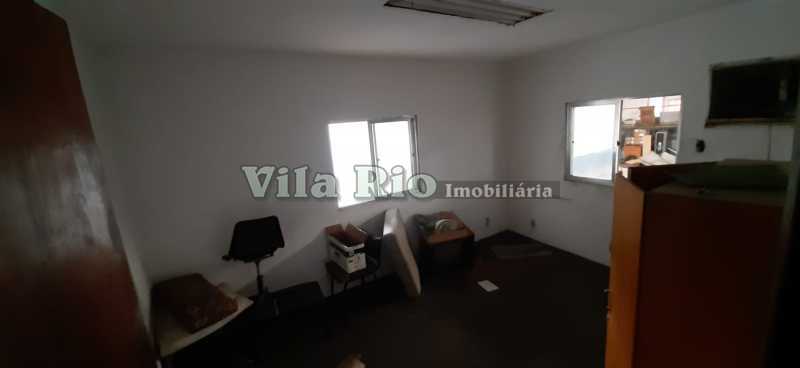 SALA - 21