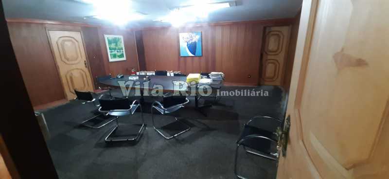 SALA DE REUNIÃO - 23