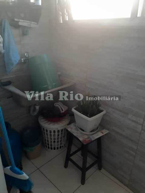 Área de Serviço  - 14