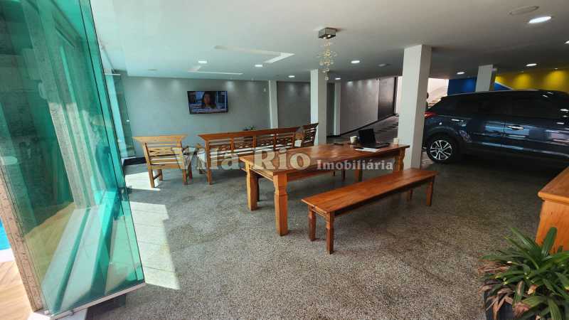 Lounge e garagem. - 24